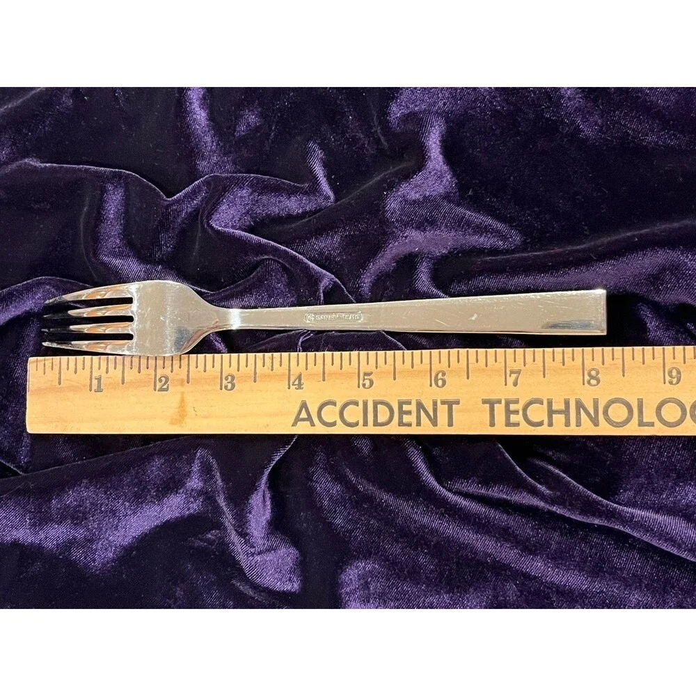 Dansk Meridian Glossy 18/10 Stainless Steel Dinner Forks 8 1/4